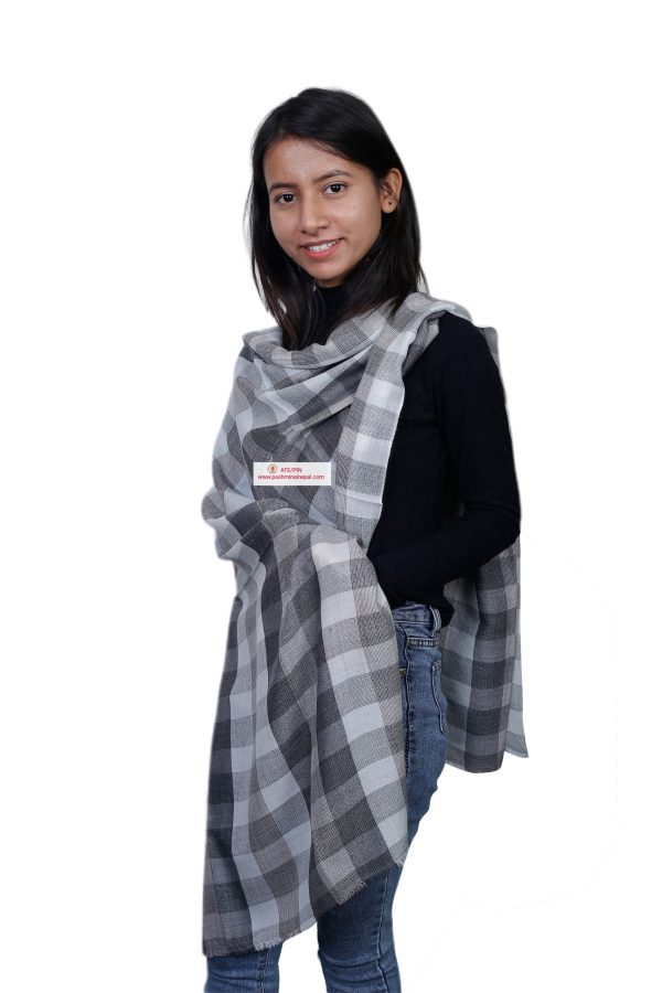 Best pashmina shawls in Nepal,pure cashmere shawls in Nepal,pashmina manufacture in Nepal,